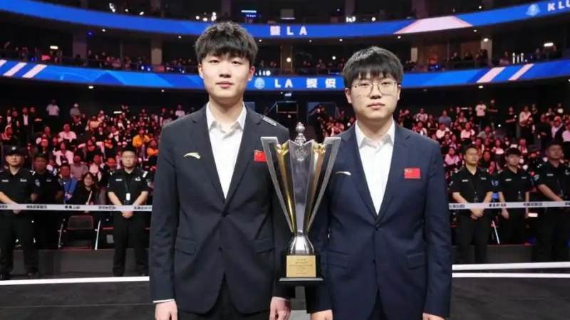 LOL全球总决赛参赛队伍是怎么选出来的？各赛区晋级规则与名额分配详解